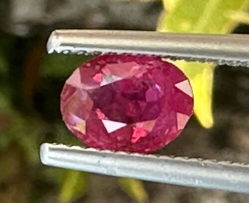 A Superb Unheated No Heat 1.73ct Burma Ruby GRS Certificate