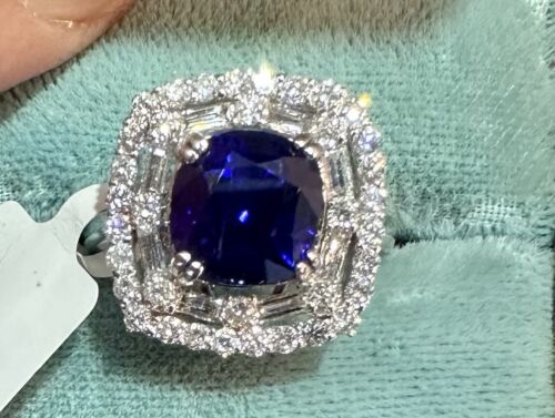 A Stunning 4.08ct Royal Blue Sapphire Plat & Diamond Ring