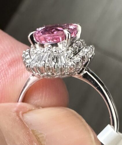 A Beautiful 2.76ct Pink Sapphire & Diamond Ring