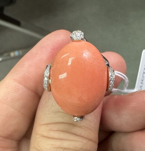 Beautiful 18.65ct Angel Skin Coral + Diamond 18k Ring