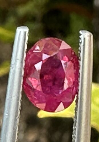 A Superb Unheated No Heat 1.73ct Burma Ruby GRS Certificate