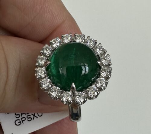 A Beautiful 9.65ct Colombia Emerald & Diamond Platinum Ring