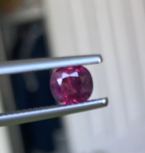 A Superb Unheated No Heat 1.09ct Burma Ruby Lotus Certificate