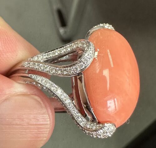 Beautiful 18.65ct Angel Skin Coral + Diamond 18k Ring