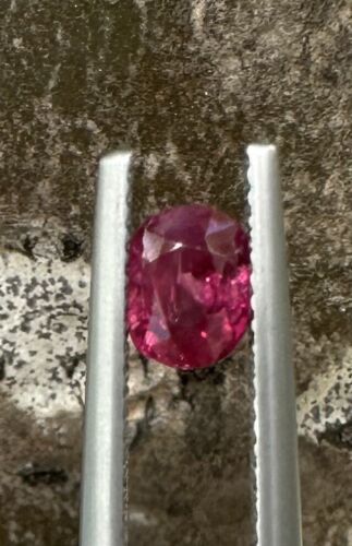 An Exquisite Unheated No Heat 1.21ct Burma Ruby & GIA Certificate