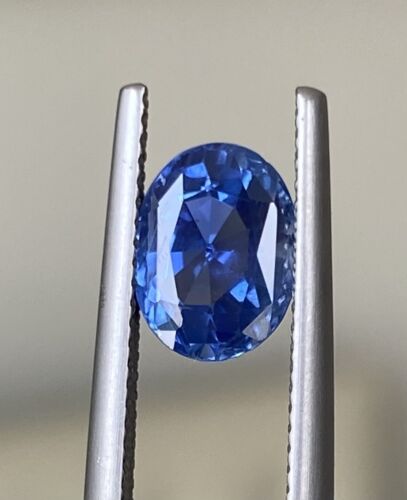 A Fine Unheated Burma 3.11ct  Cornflower Blue Sapphire Lotus Certifica