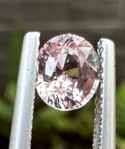 Exquisite Unheated No Heat 1.05ct Padparadscha Sapphire GIA Certificat