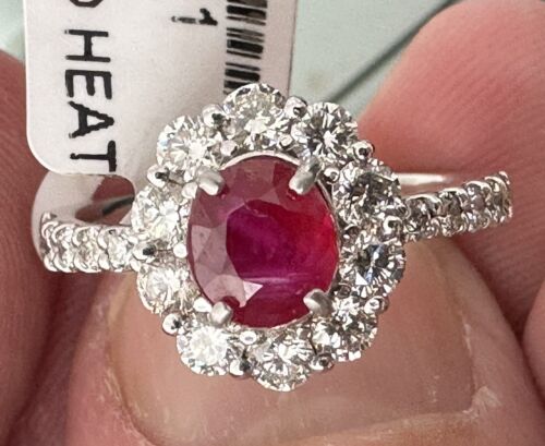 An Exquisite Unheated No Heat 1.04ct Burma Ruby & Diamond Plat Ring