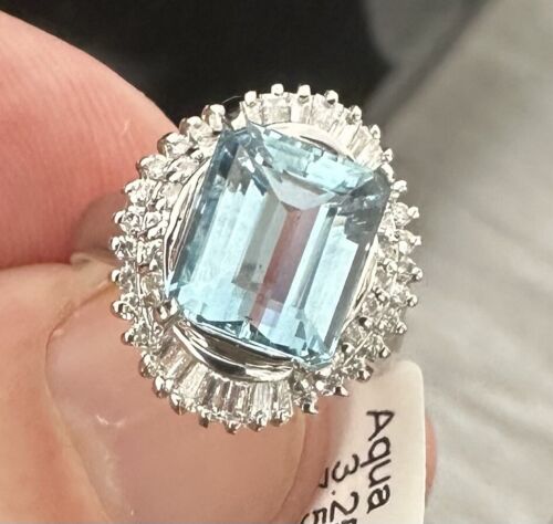 Beautiful Brazil 3.25ct Aquamarine & Diamond Platinum Ring