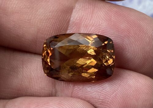 Beautiful Unheated Burma Topaz 19.66ct