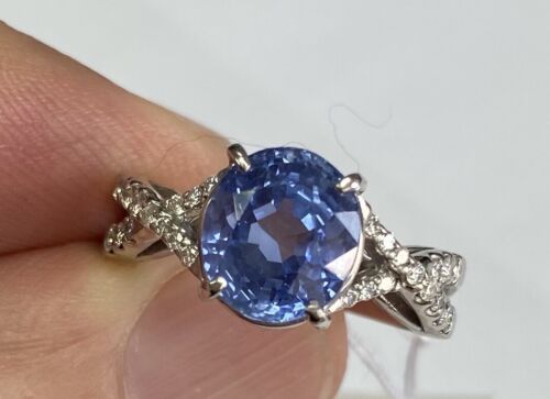 Sensational Unheated 4.35ct Blue Sapphire Platinum & Diamond Ring