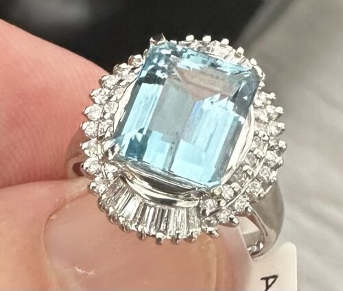 Beautiful Brazil 3.25ct Aquamarine & Diamond Platinum Ring