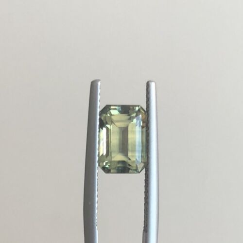 One Of  Kind Unheated 3.50ct Bicolor Sapphire AIGS Certificate