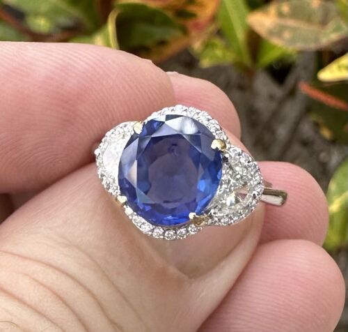 Magnificent Unheated Burma No Heat 5.25ct  Blue Sapphire Ring GIA Cert