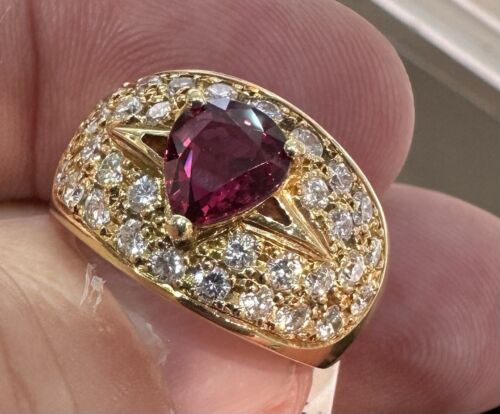 Exquisite 1.35ct Ruby & Diamond 18k Ring