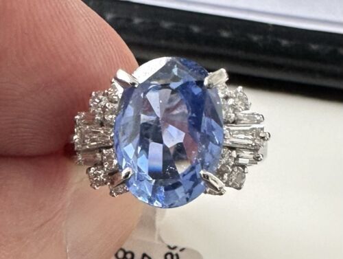 A Delightful 4.53ct Unheated Blue Sapphire Platinum & Diamond Ring