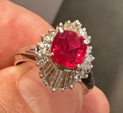 Exquisite 1.57ct Thai Ruby & Diamond Platinum Ring