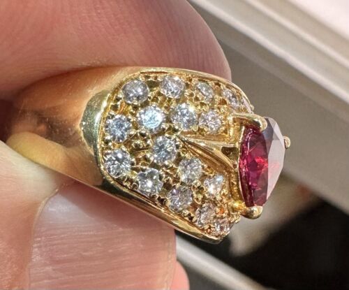 Exquisite 1.35ct Ruby & Diamond 18k Ring