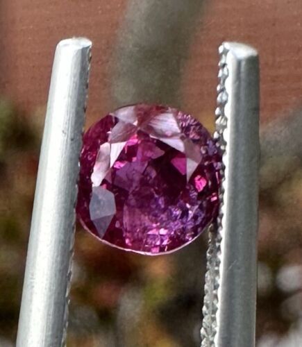 An Exquisite Unheated No Heat 1.12ct Burma Ruby & GIA Certificate