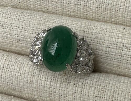 Beautiful 10.23ct Colombia Emerald Cabochon & Diamond Platinum Ring