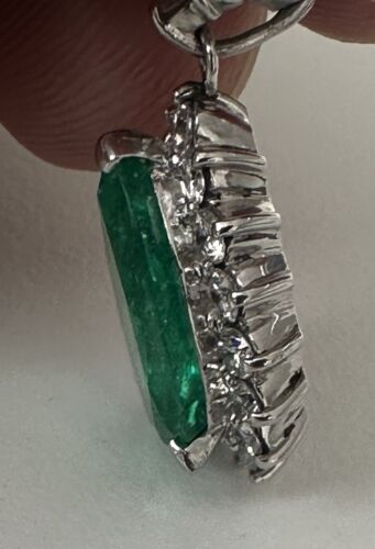 Exquisite 4.02ct Colombia Emerald & Diamond Platinum Pendant