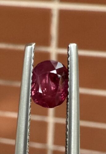 An Exquisite Unheated No Heat 1.21ct Burma Ruby & GIA Certificate