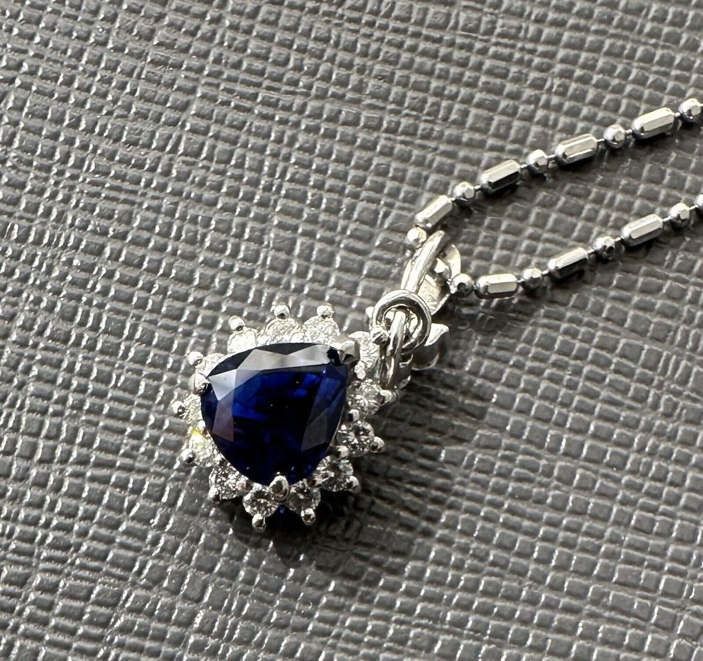 Absolutely Exquisite 2.01ct Royal Blue Sri Lanka Sapphire & Diamond Platinum Pendant