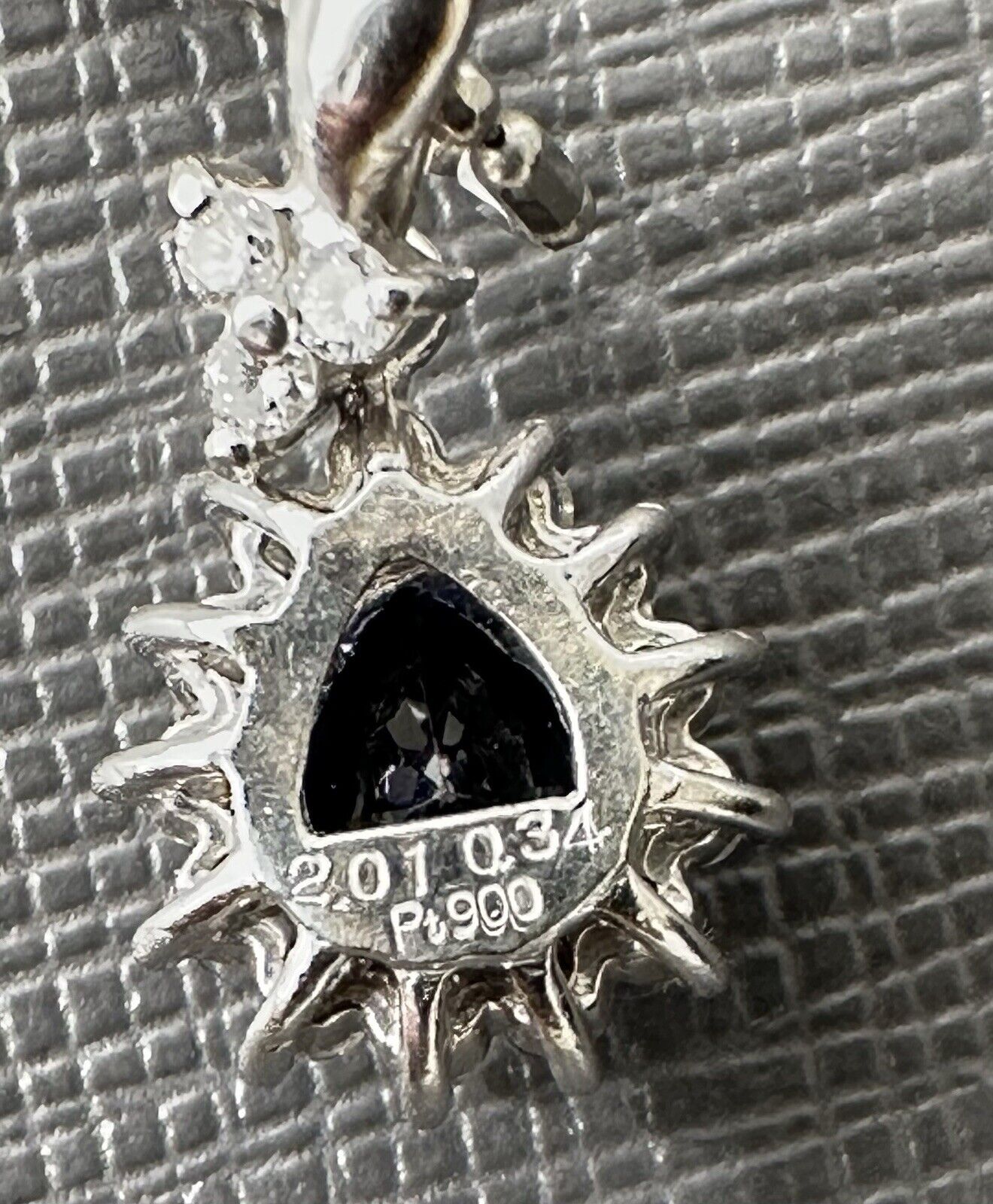 Absolutely Exquisite 2.01ct Royal Blue Sri Lanka Sapphire & Diamond Platinum Pendant