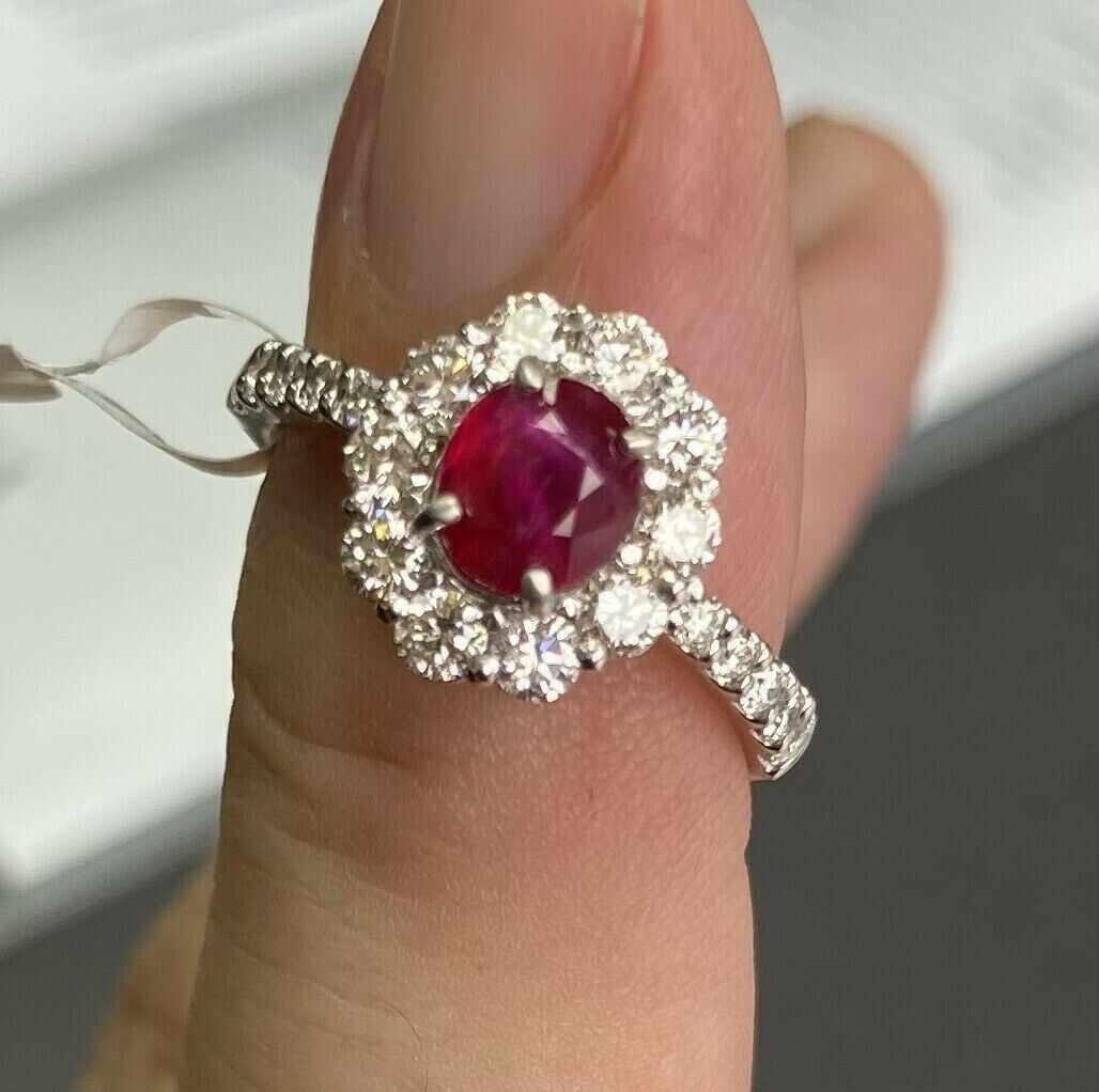 An Exquisite Unheated No Heat 1.04ct Burma Ruby & Diamond Plat Ring