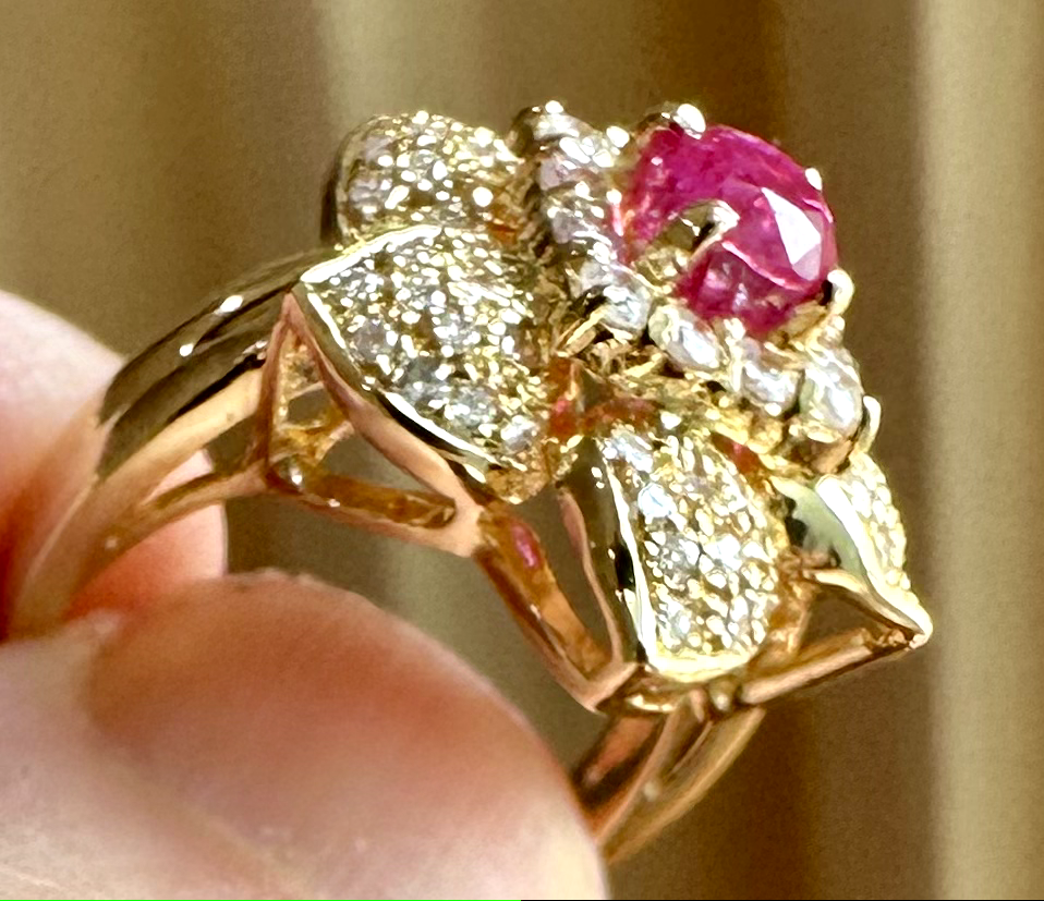 A Magnificent Unheated No Heat 1.02ct Burma Ruby & Diamond Ring GIA