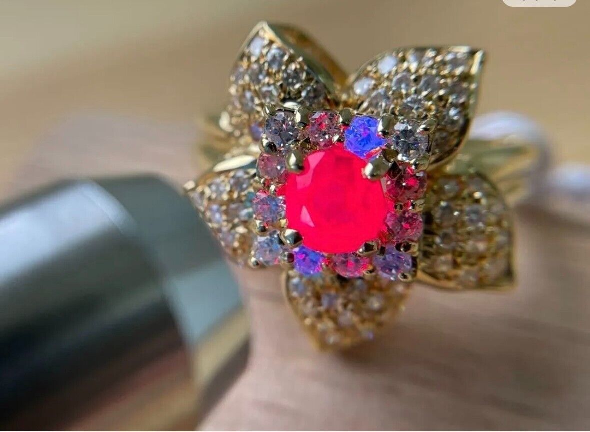 A Magnificent Unheated No Heat 1.02ct Burma Ruby & Diamond Ring GIA