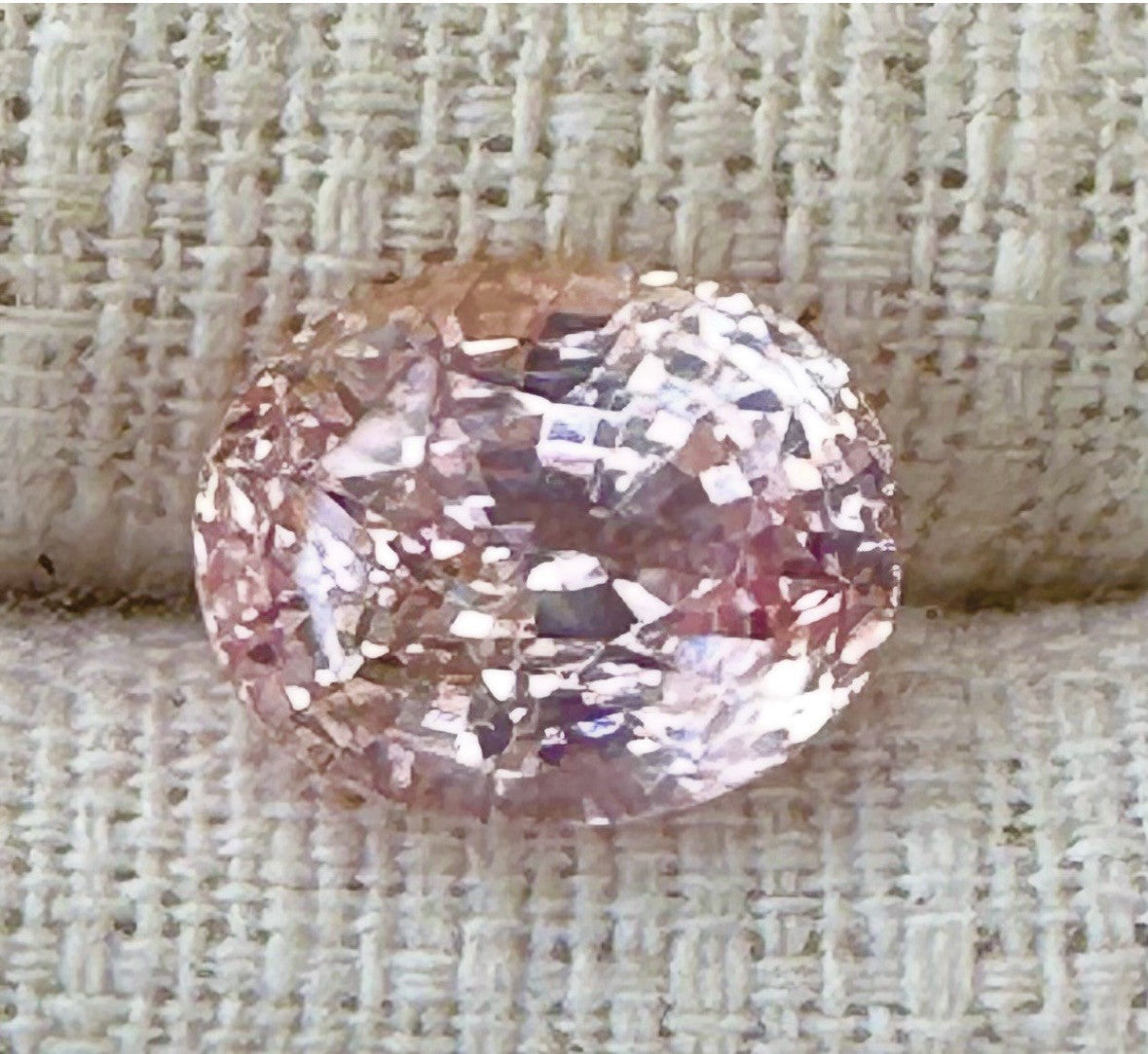 A Magnificent No Heat Unheated 5.83ct Padparadscha Sapphire Lotus Certificate