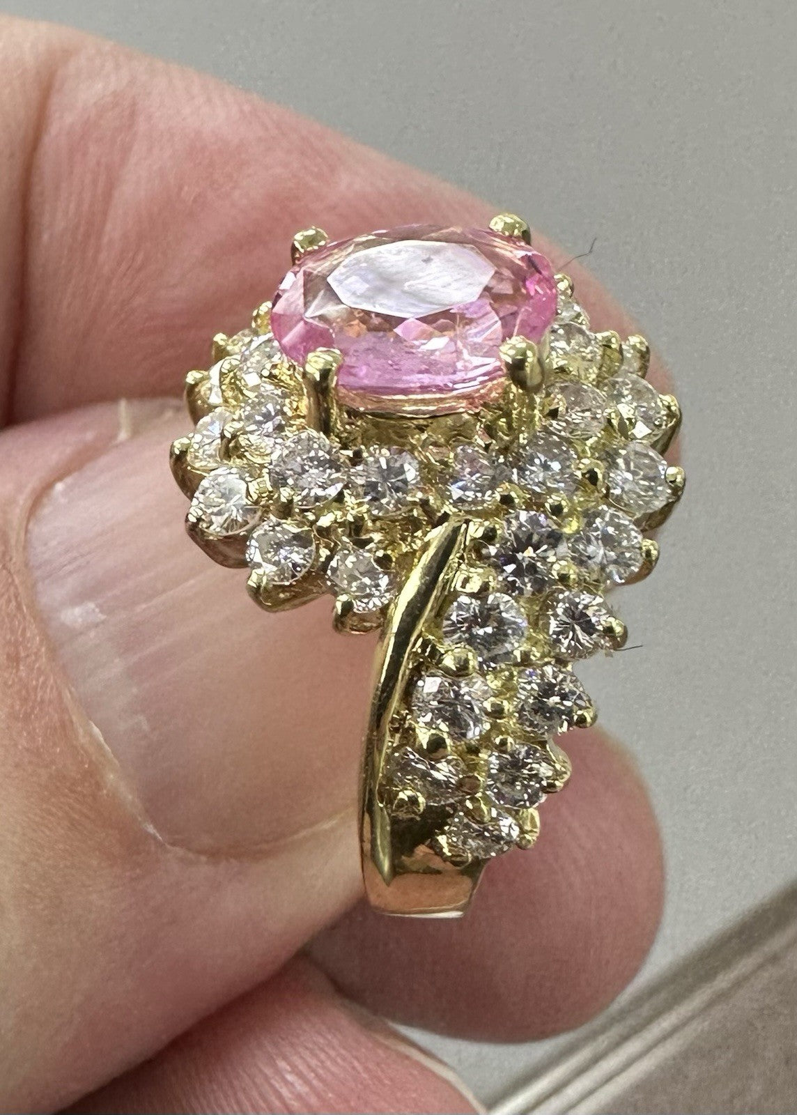 A Delightful 1.25ct Padparadscha Sapphire & Diamond 18k Ring