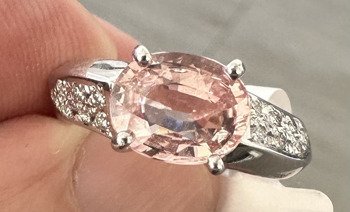 A Delightful 2.11ct Padparadscha Sapphire & Diamond Platinum Ring