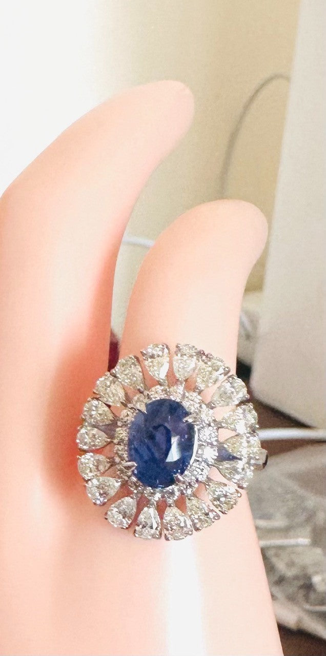 An Exquisite 3.10ct Unheated Blue Sapphire No Heat Platinum & Diamond Ring