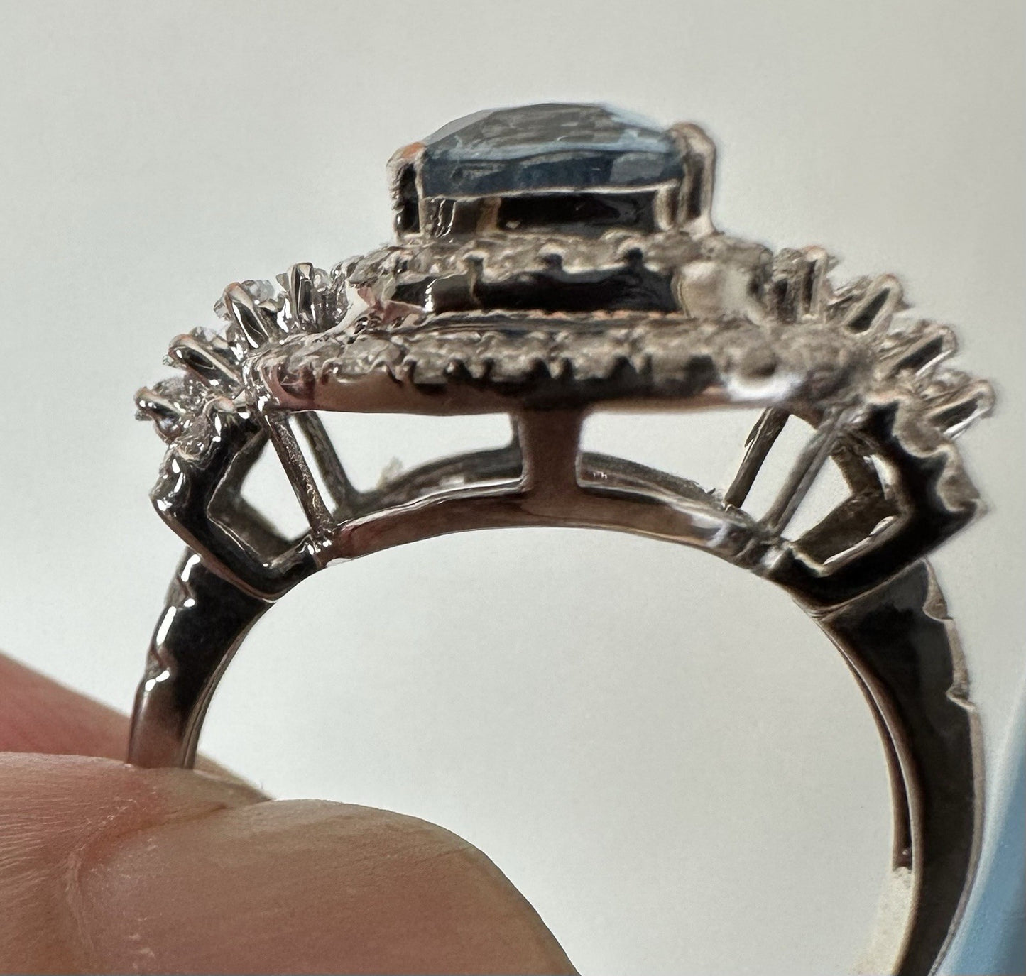 Burma 3.65ct Unheated Blue Sapphire 18k Ring & Cert - No Heat