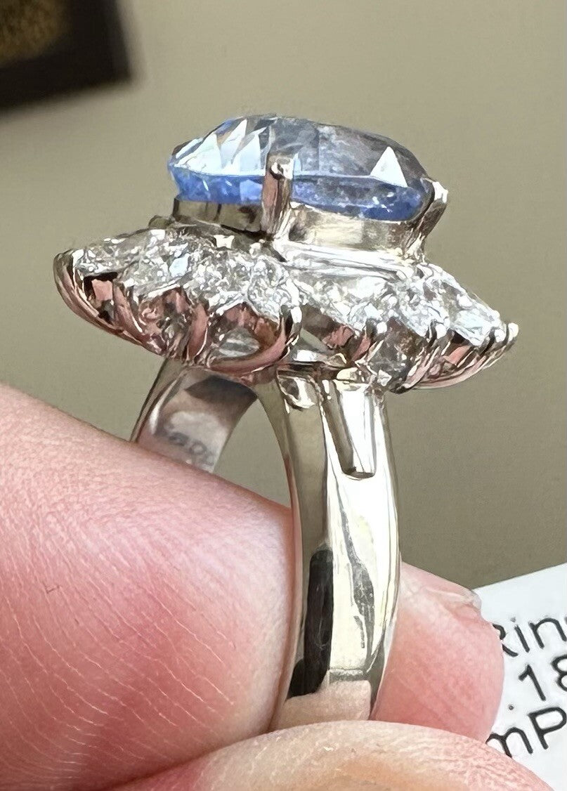A Delightful 4.42ct Unheated Light Blue Sapphire Platinum & Diamond Ring GIA