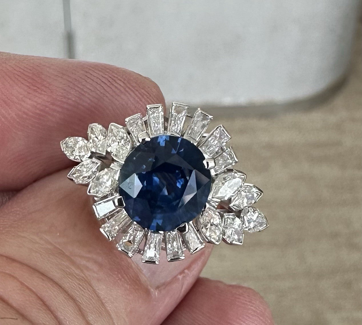 Exquisite 3.31ct Sri Lanka Blue Sapphire & Diamond Platinum Ring
