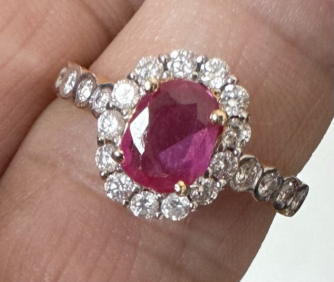 An Exquisite Unheated No Heat 1.02ct Burma Ruby & Diamond 18k Ring