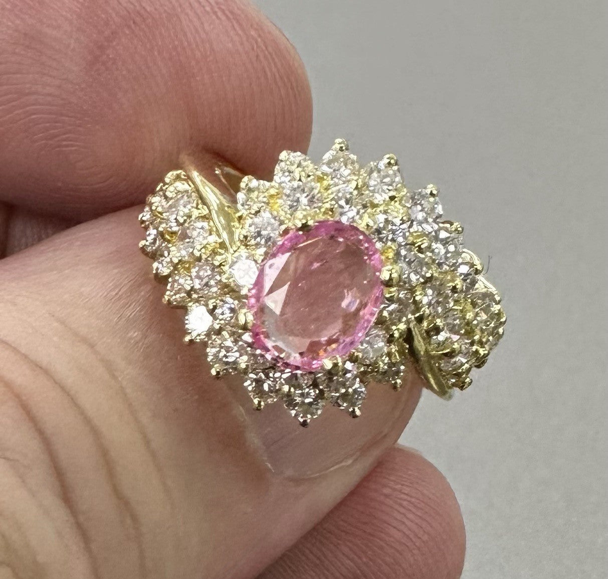 A Delightful 1.25ct Padparadscha Sapphire & Diamond 18k Ring