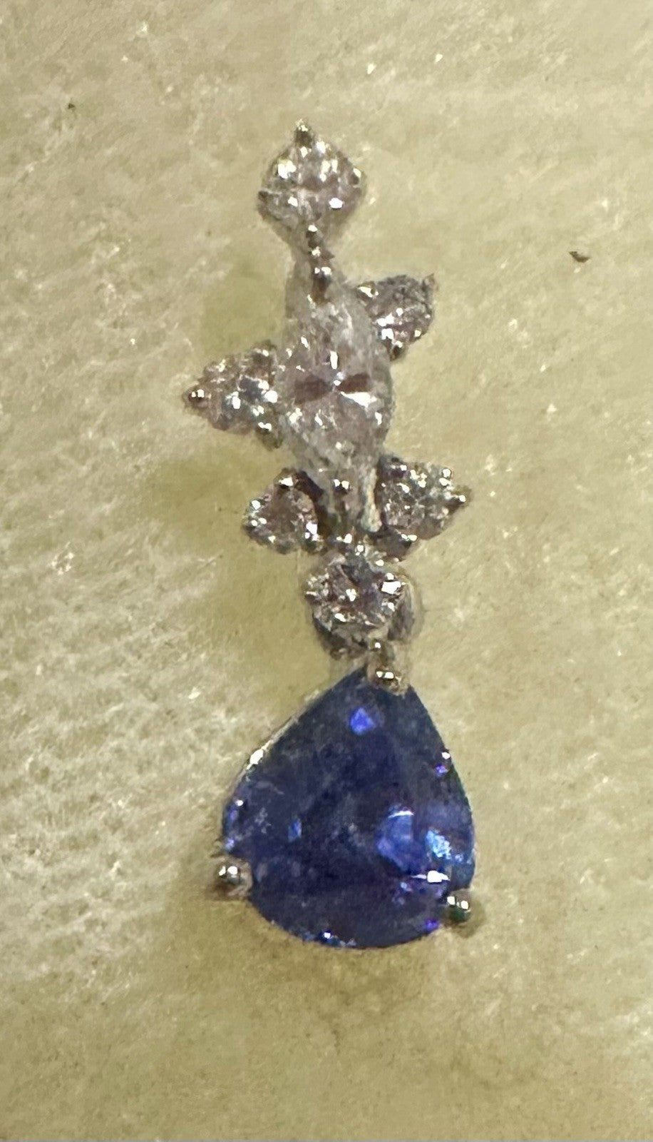 An Exquisite 0.99ct Unheated Royal Blue  Sapphire & Diamond Platinum Pendant