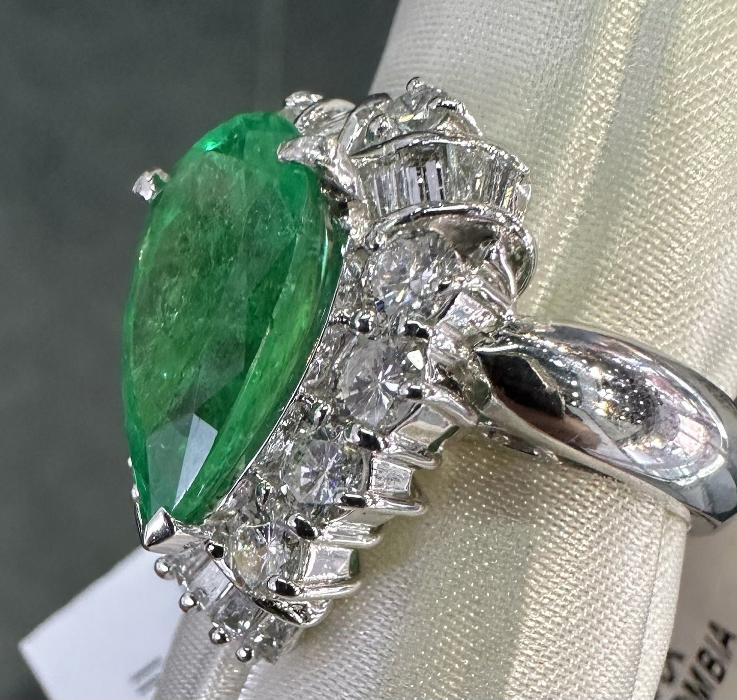 An Extraordinary 3.97ct Colombia Emerald & Diamond Platinum Ring