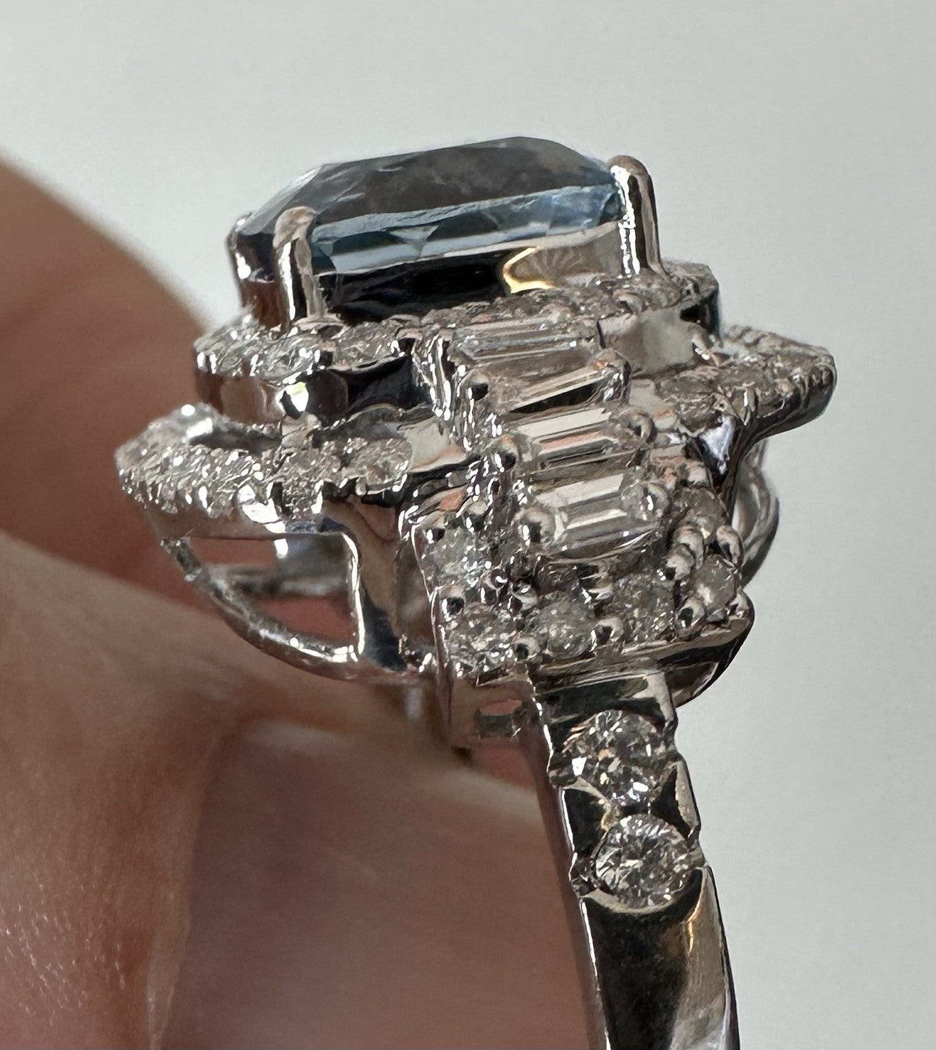 Burma 3.65ct Unheated Blue Sapphire 18k Ring & Cert - No Heat