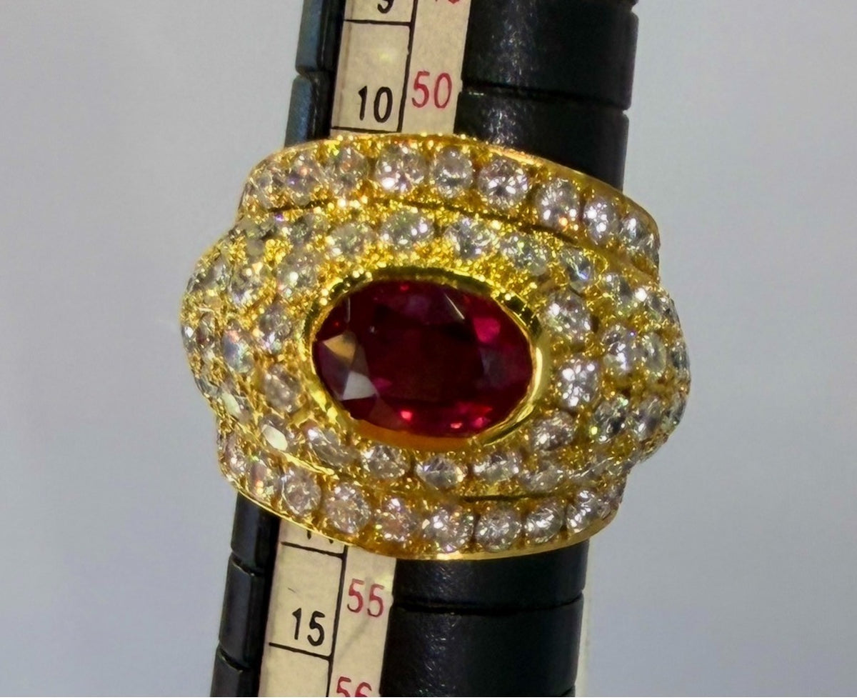 A Magnificent 2.02ct Ruby & Diamond 18k Unisex Ring