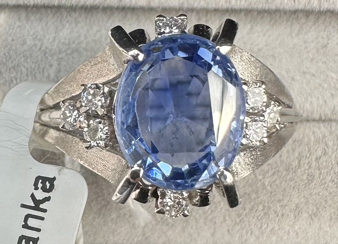 Sensational Unheated 2.91ct Blue Sapphire Platinum & Diamond Ring
