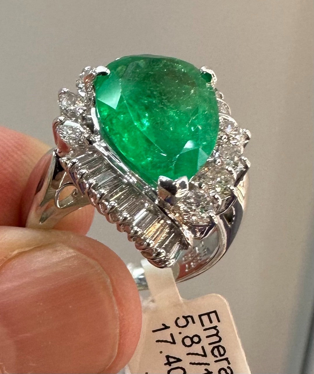 An Extraordinary 5.87ct Colombia Emerald & Diamond Platinum Ring