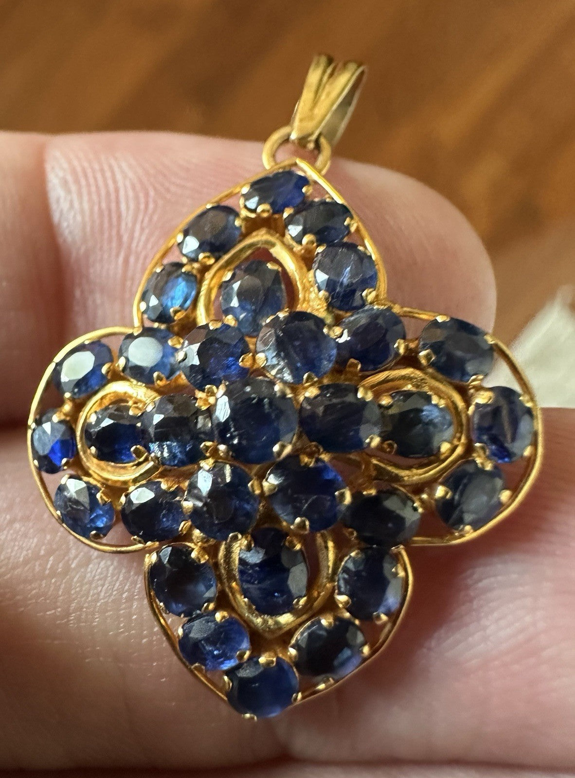A Delightful Antique Burma Unheated Blue Sapphire Yellow Gold Brooch Pin