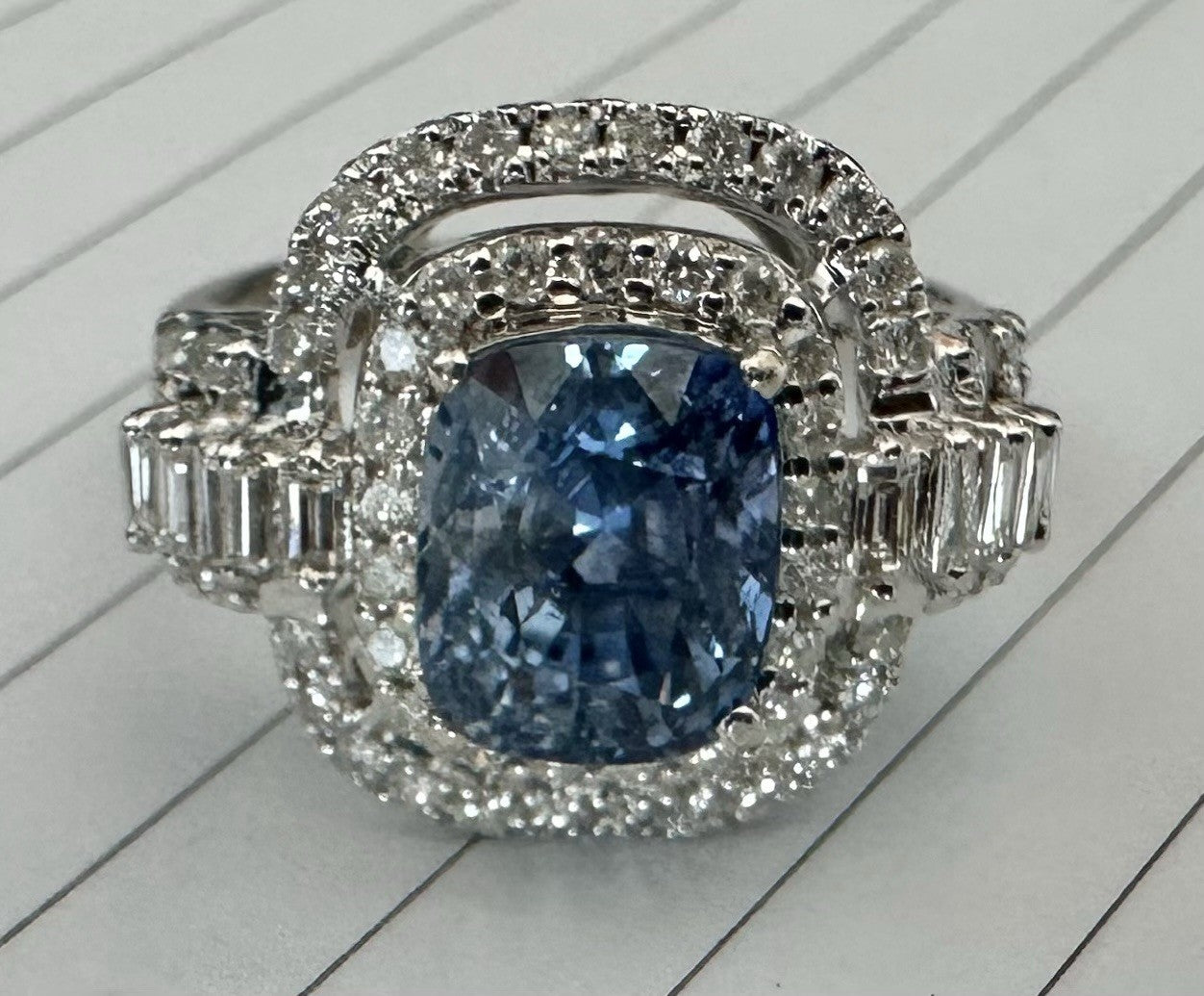 Burma 3.65ct Unheated Blue Sapphire 18k Ring & Cert - No Heat