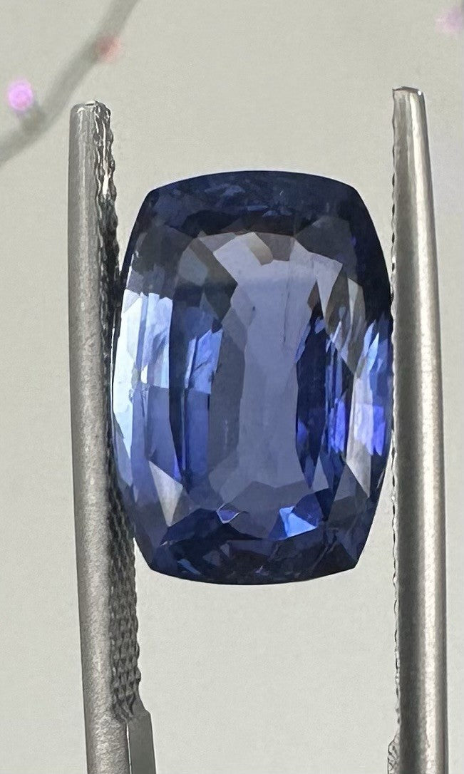 A Stunning Unheated No Heat 8.29ct Blue Sapphire AIGS
