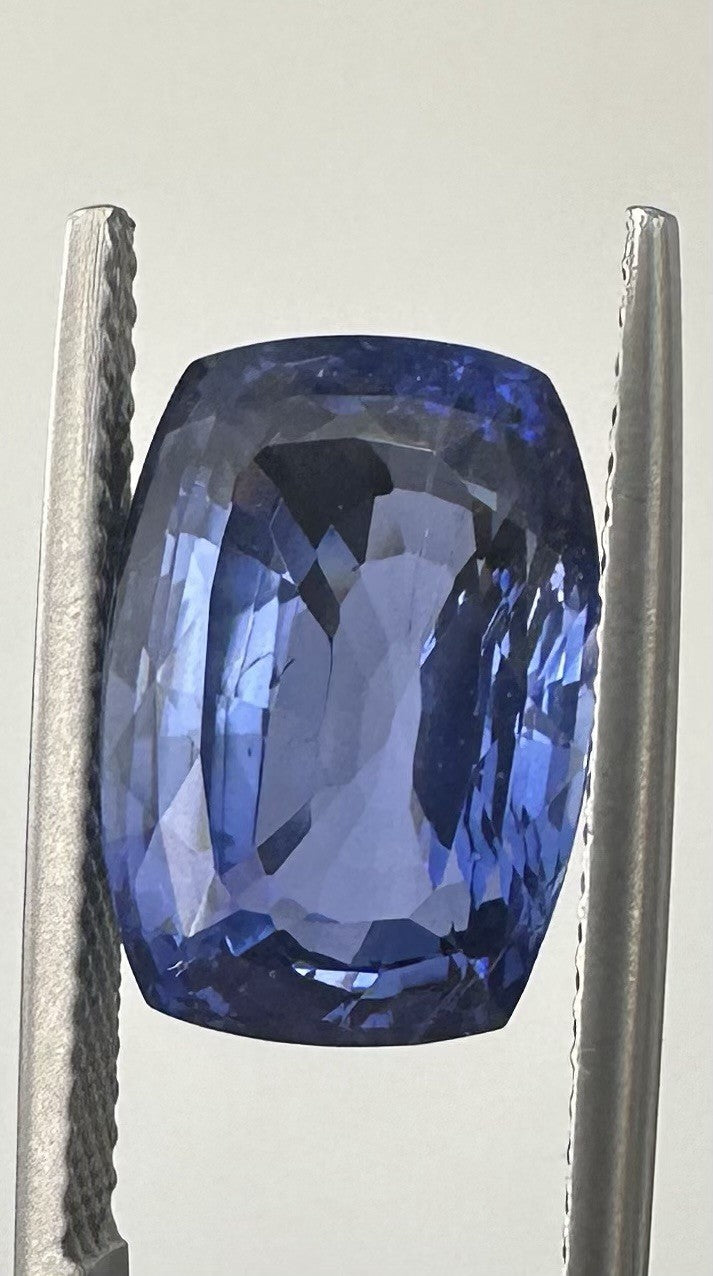 A Stunning Unheated No Heat 8.29ct Blue Sapphire AIGS